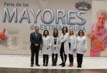 El COF de Badajoz participó en la Feria de Mayores de Extremadura