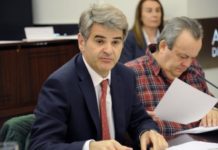Extremadura adopta el programa de Sánchez Rubio para reducir la factura en Farmacia