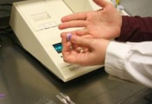 El COF de Álava colabora en la campaña de prevención de la enfermedad renal