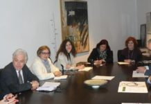 El PSOE se compromete con el CGCOF a mantener las ayudas a las farmacias VEC