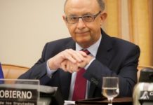 Cristóbal Montoro, en el Congreso: “Haremos obligatorio un techo de gasto farmacéutico”