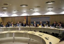 Hacienda mantiene el reparto del déficit pero minimiza el malestar de las CC.AA. con citas bilaterales