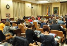 … E insiste en derogar el RD de prescripción enfermera