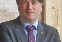 “Nos hemos vuelto expertos en trámites bancarios”