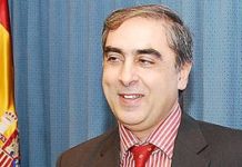 Olmos sigue en la Secretaría