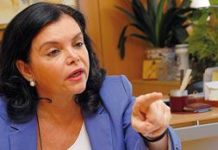 “Hoy por hoy es imposible y no tiene sentido una farmacia que mire sólo por y para dentro”
