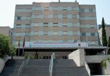 Los pacientes discrepan sobre la medida de sacar fármacos de DH de la farmacia