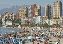 El ‘botiquín turístico’ vuelve a las playas levantinas