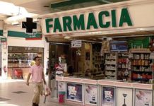 El reto de las farmacias ubicadas en centros comerciales es fidelizar a los clientes “de paso”