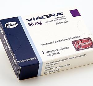 942868