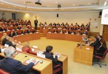 La distribución se enfrenta al dilema de buscar nuevas fórmulas de negocio de cara al futuro