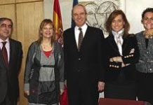 Leire Pajín se reunió con el presidente de Merck