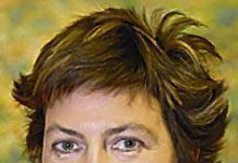 Virginia Cortina renovó su mandato como presidenta de los farmacéuticos vizcaínos