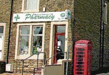 La crisis que sufre la farmacia nacional anima a los titulares a buscar trabajo en el extranjero