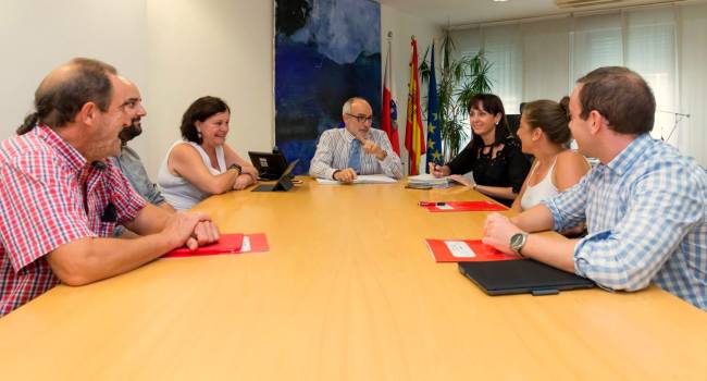 Menos temporalidad, apuesta por la AP y universalidad: las peticiones de los consejeros de Sanidad