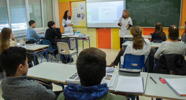 Sefac lleva a Zamora ConóceMe para fomentar el uso racional de sobre medicamentos en jóvenes
