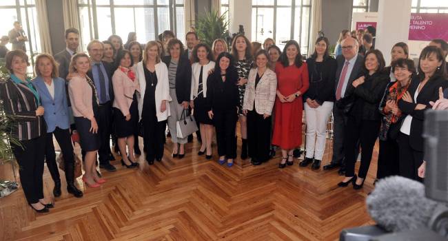 La hora de la acción: la ruta del talento femenino en sanidad