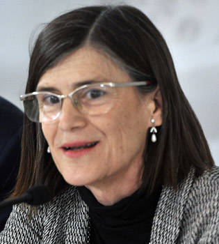 Pilar Aparicio, por el diálogo, la transparencia y la equidad en materia de vacunación