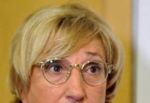 Barceló se apoya en los 4 años de Montón al frente de la sanidad valenciana
