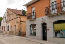 La farmacia rural desaparece con el abandono de los pueblos