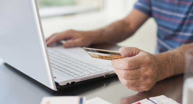 Se mantiene el nulo interés de los titulares por la venta online de medicamentos OTC