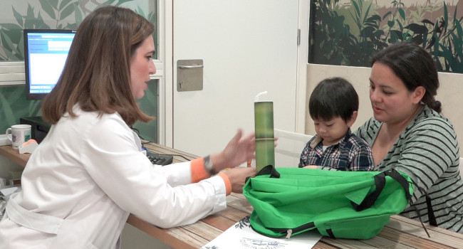 La pionera consulta ‘Farmaventura’ facilita la adherencia al tratamiento en niños