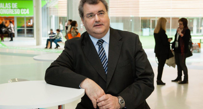“Las boticas valoran al profesional que se adapta a los usuarios”