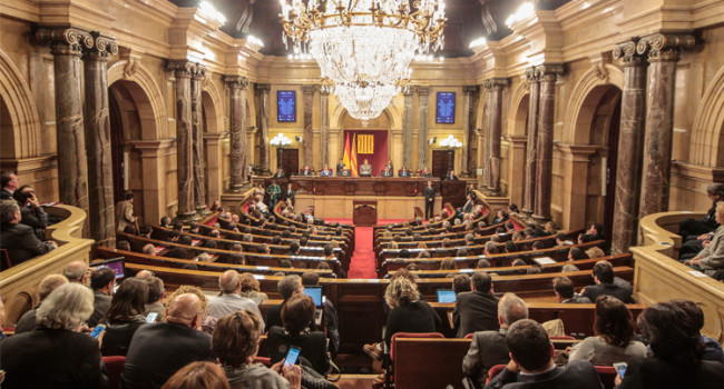 El Parlament de Cataluña rechaza una ley para promover la farmacia asistencial