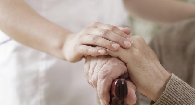 Semergen apuesta por la lucha contra el maltrato de las personas mayores