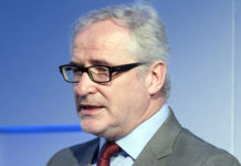 Jacek GlinkaPresidente de Medicines for Europe