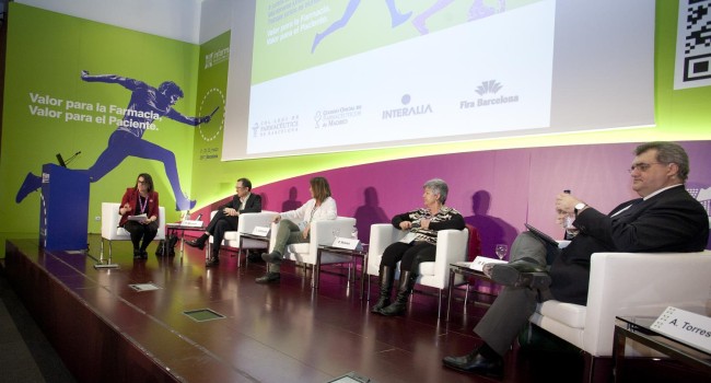 La farmacia se ofrece para “aportar valor” en las estrategias vacunales