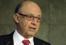 Cristóbal MontoroMinistro de Hacienda