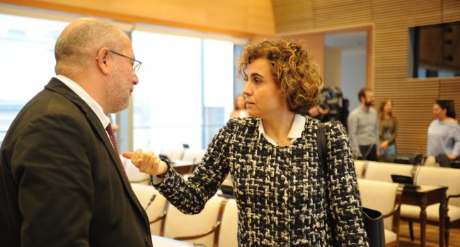 Sanidad apunta al Registro como solución para poner coto al intrusismo de “los embaucadores”