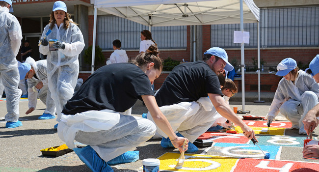 Los trabajadores de Boehringer Ingelheim ayudan a mejorar un pueblo de la Cataluña central