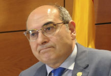 Jon DarpónConsejero de Sanidad de País Vasco