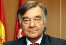 Luis GonzálezPresidente del COF de Madrid