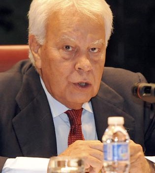 González cree que es necesario un pacto social y sanitario
