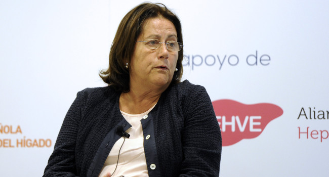 “Se ha demostrado que tratar a pacientes con poca lesión hepática es coste-efectivo”