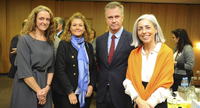 Sanidad alega un impedimento legal para no publicar los acuerdos de fijación de precio