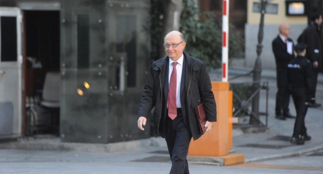 Hacienda y la Secretaría de Estado I+D+i buscan evitar el despido de los investigadores del CNIC y del CNIO