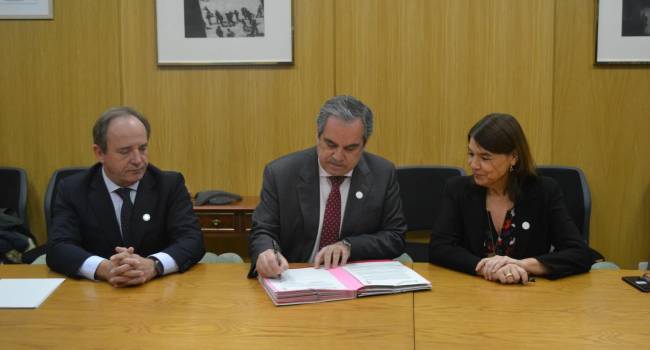 CGCOF y Aemps: ‘barrera’ ante la resistencia a los antibióticos