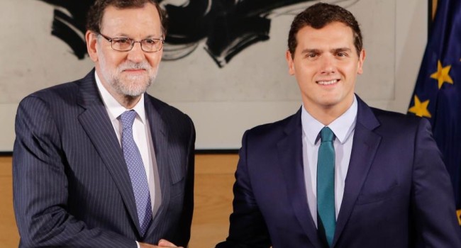 Recuperar la financiación previa a la crisis y modificar el copago: medidas estrella del pacto PP-C’s