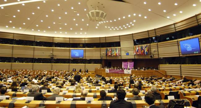 La Eurocámara alerta de la caída en las tasas de vacunación
