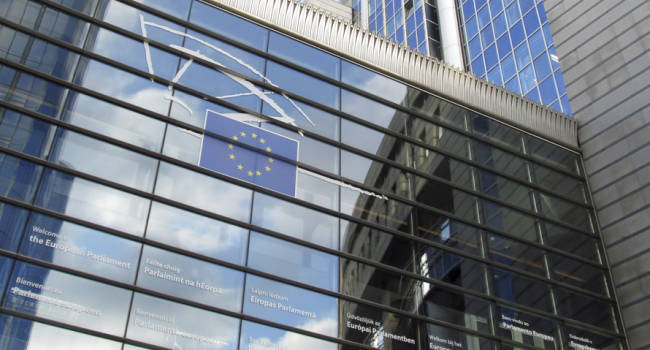 El Parlamento Europeo aprueba que Afaran intervenga ante la Cámara por las subastas