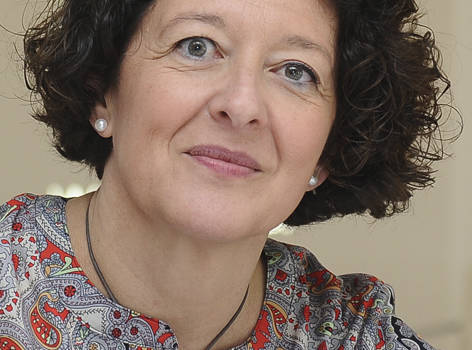 Ruth Vera destaca las prioridades de la oncología médica en España