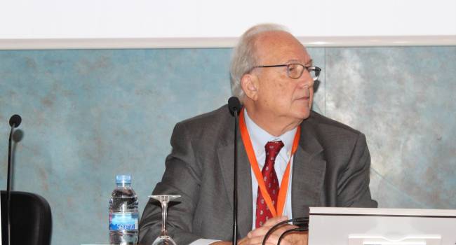 Aseica lanza un programa de becas para apoyar la investigación en cáncer