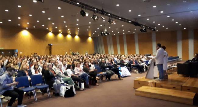 Los médicos de familia de Semfyc construyen su propio castell de la sanidad
