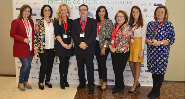 Más de 400 profesionales respaldan la I Jornada de Dermofarmacia del COF de Murcia