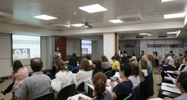 Los farmacéuticos de Barcelona buscan la excelencia en la atención al paciente oncológico