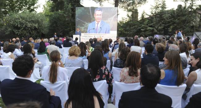 Ricardo Campos: “El sector farmacéutico es una piedra angular del Sistema Nacional de Salud”